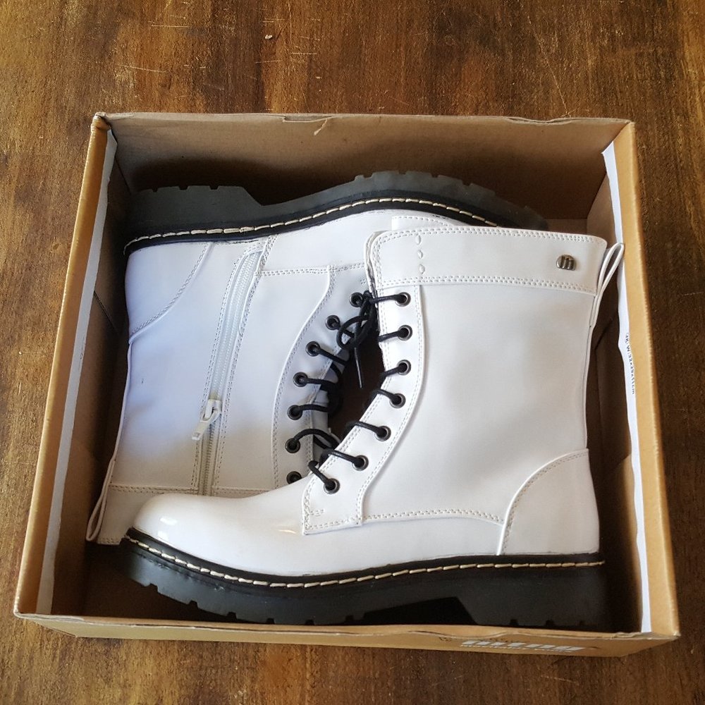 MTNG Mustang Womens 56383 Lace Up Boots, White